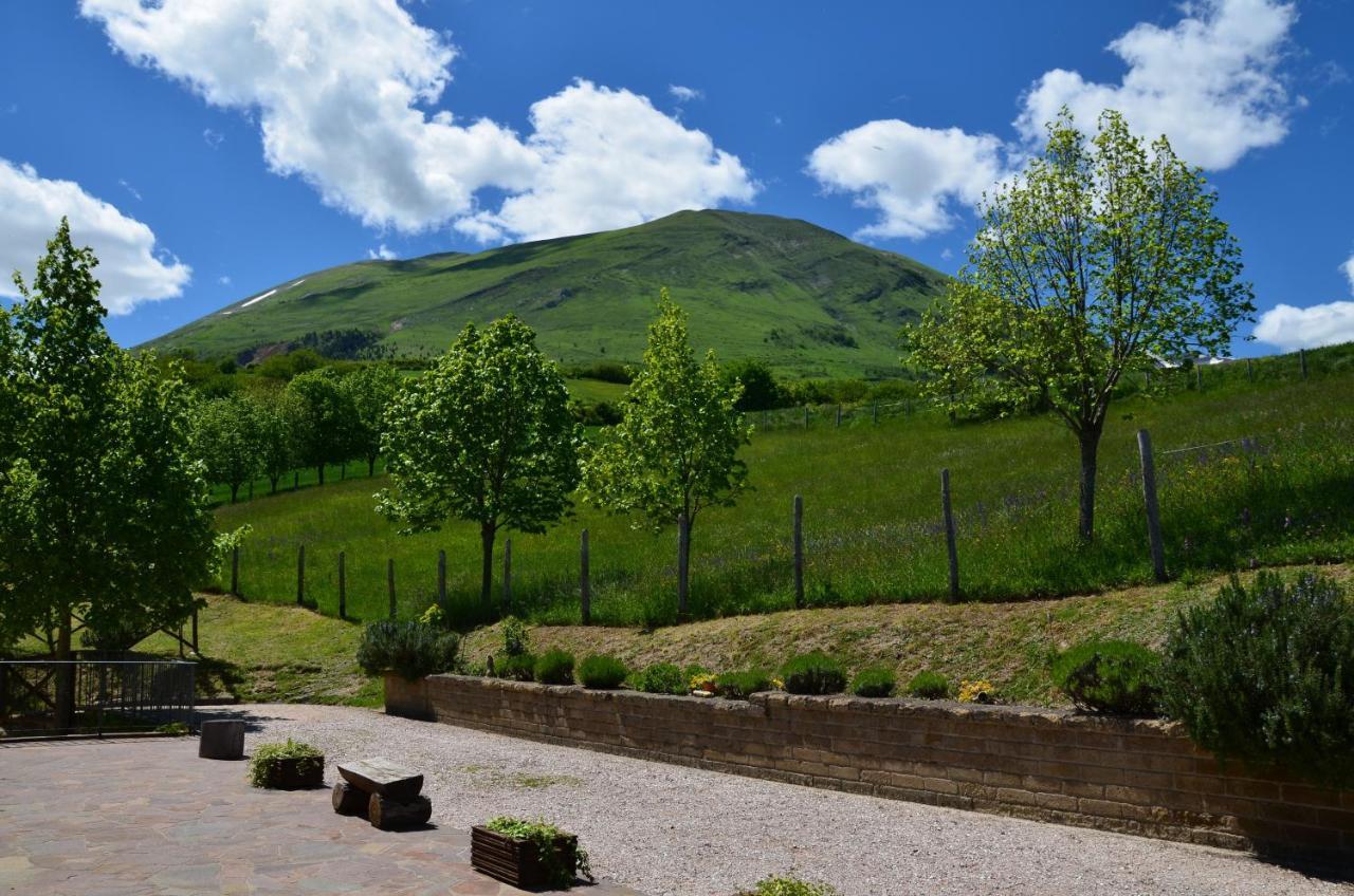 Agriturismo Le Castellare Montemonaco Kültér fotó