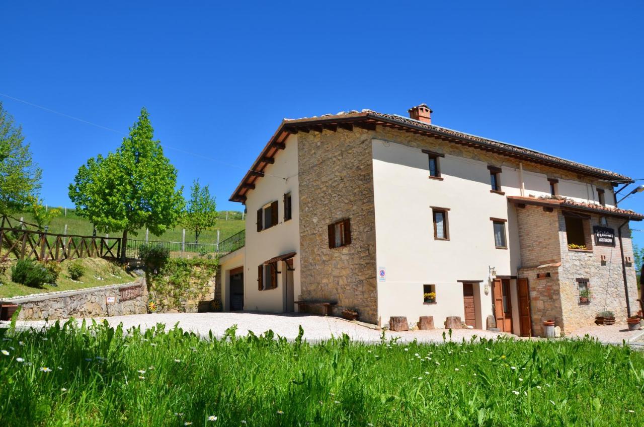 Agriturismo Le Castellare Montemonaco Kültér fotó